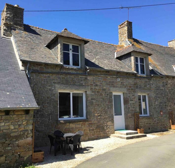 Вилла Maison Au Calme Recemment Renovee Lescouet-Jugon Экстерьер фото