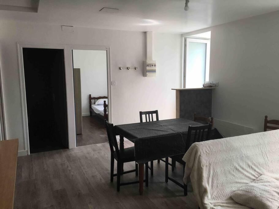 Вилла Maison Au Calme Recemment Renovee Lescouet-Jugon Экстерьер фото